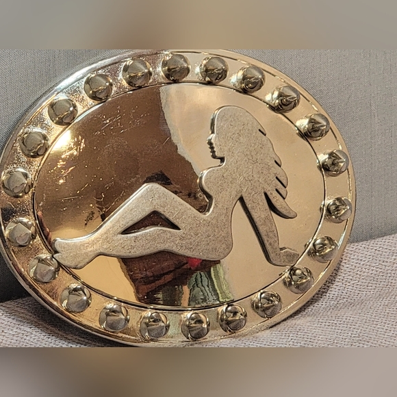 Mudflap Girl Belt Buckle Western/Trucker - Picture 2 of 8